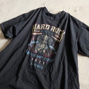 Hard Rock Guitar Co World Tour 50 Years Chicago Acid Wash Black Graphic T-Shirt